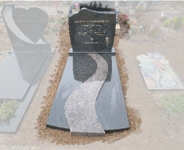 grafsteen graniet met levensweg